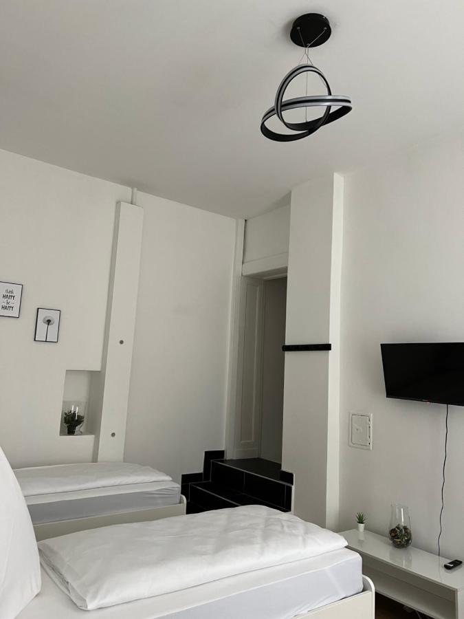 Appartement 2-zimmer Am Maybachufer *